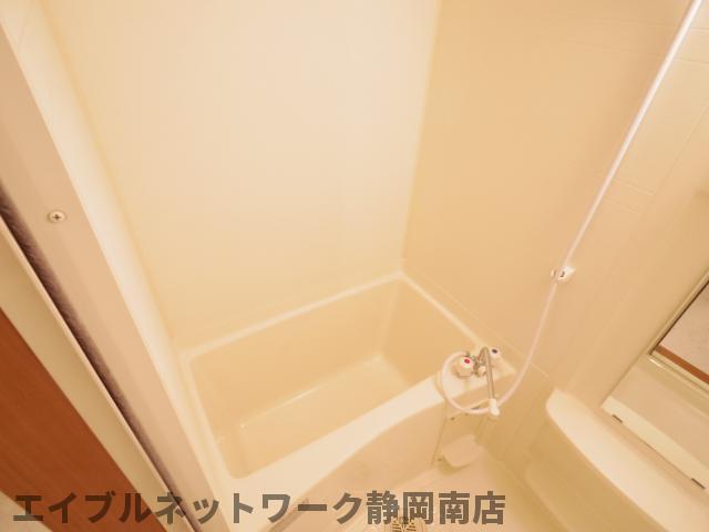 バス・シャワールーム　日々の疲れを癒すお風呂付です