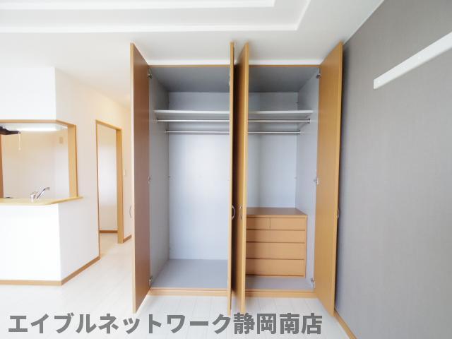 収納　たっぷりとした収納スペースです