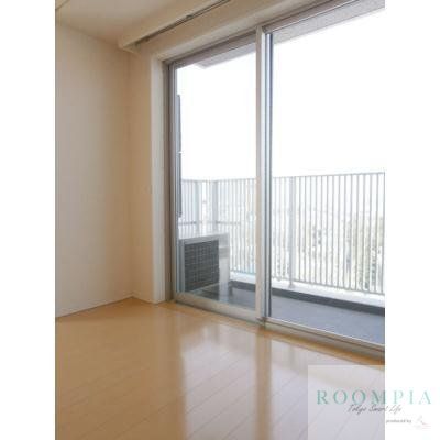 バルコニー　同タイプの別部屋の写真です