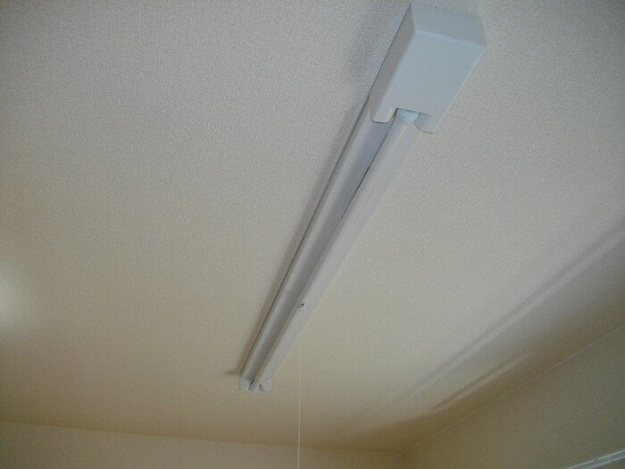 その他設備　室内物干し機