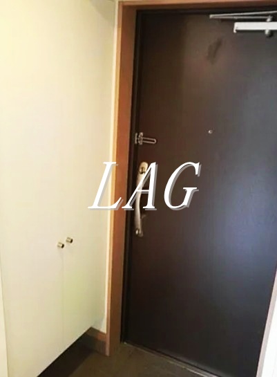玄関　玄関です。