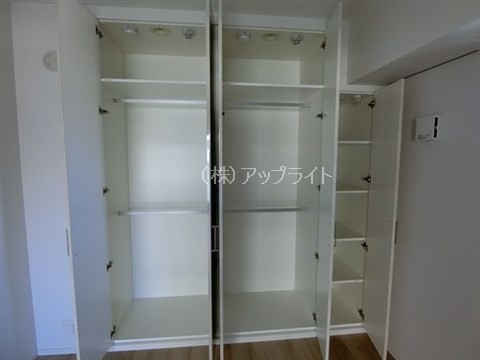 収納　クローゼット