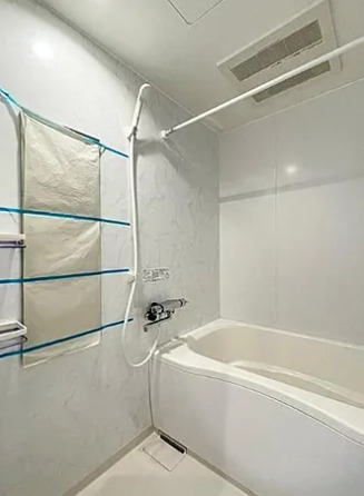 バス・シャワールーム　別部屋の画像を使用しております。