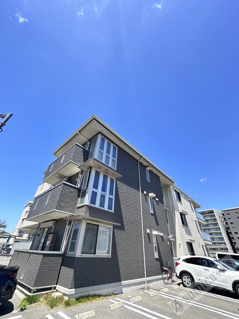 建物外観　落ち着いた環境に佇む人気メーカー施工物件♪