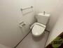 トイレ　こちらはトイレです。清潔感があり、安心して使用できます。