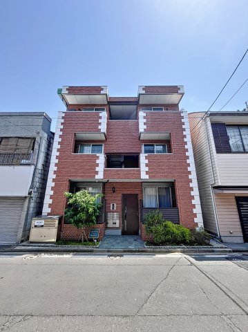 建物外観　レンガ調のおしゃれな外観のアパートです