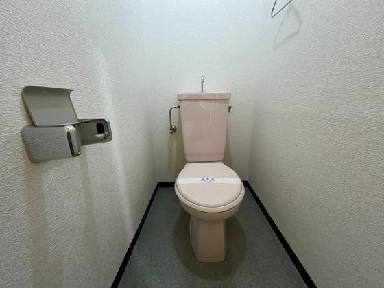 トイレ　シンプルで使いやすいトイレです