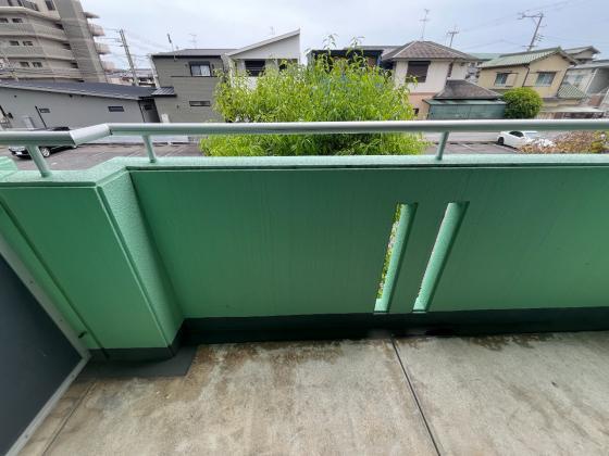 バルコニー　外からの目が気にならないバルコニーで洗濯物が干せます