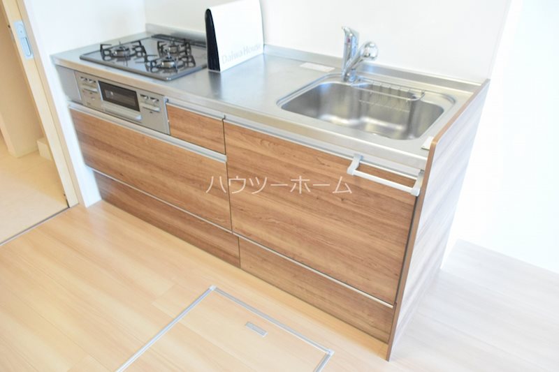 キッチン　3口システムキッチンです。