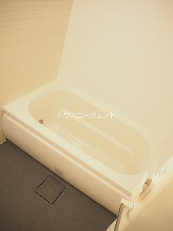 バス・シャワールーム　もちろん浴室乾燥機と追焚が付いています。※参考画像