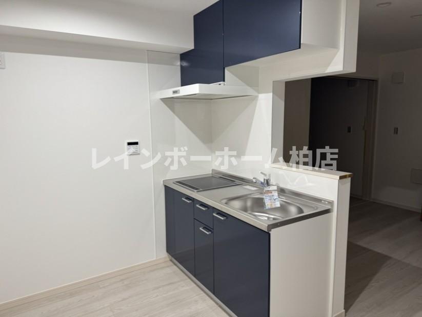 キッチン　※別部屋参考写真。