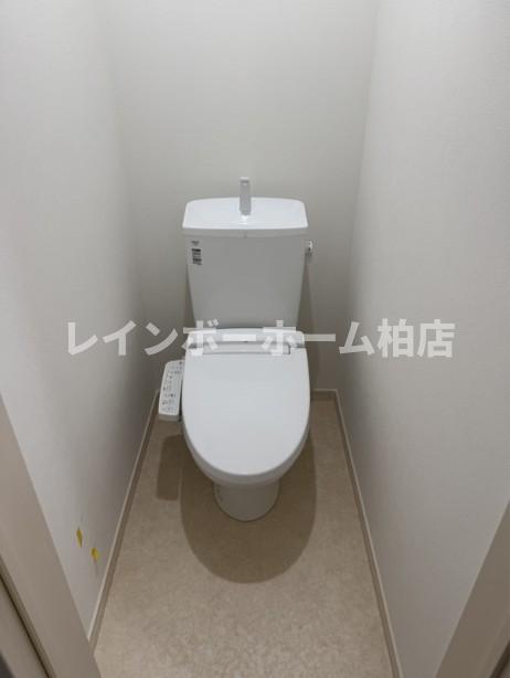 トイレ　※別部屋参考写真。