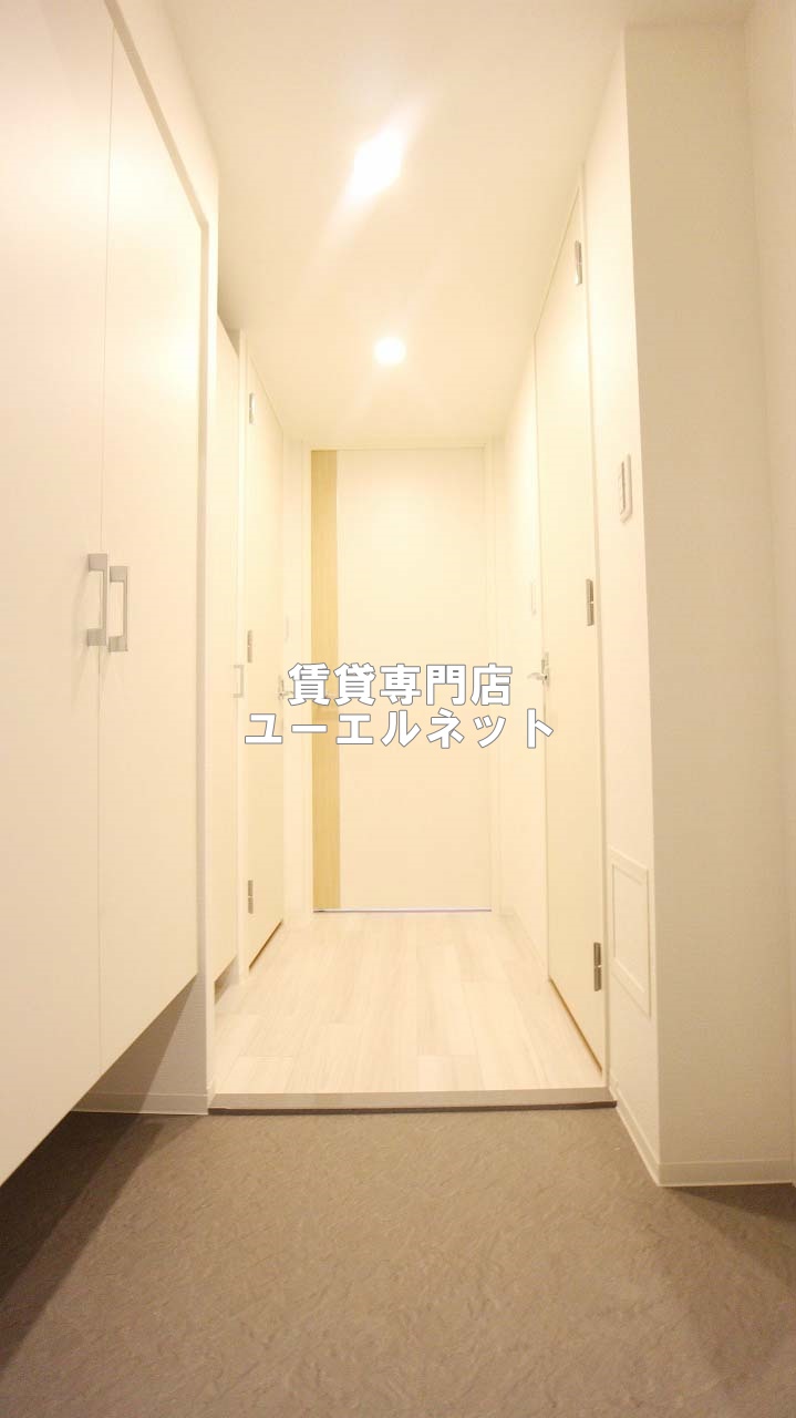 玄関　住まいの顔ともなる玄関