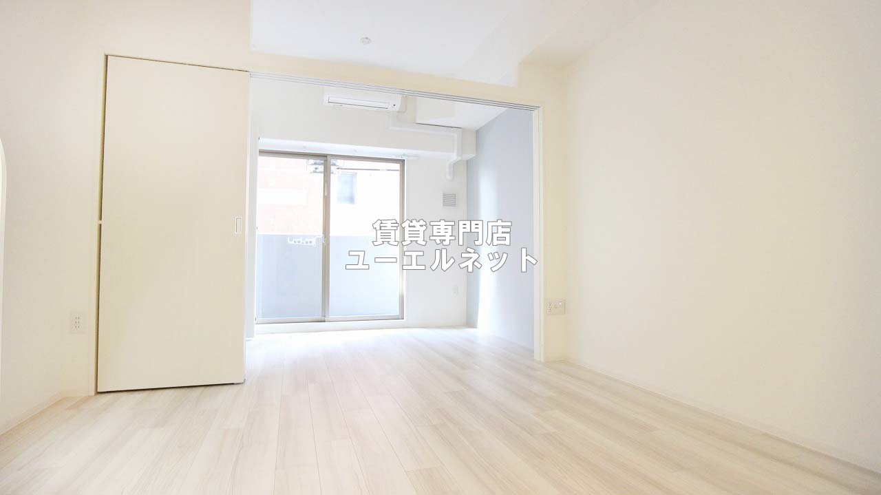 居室・リビング　ゆったりとくつろげる、落ち着きのある居室空間です