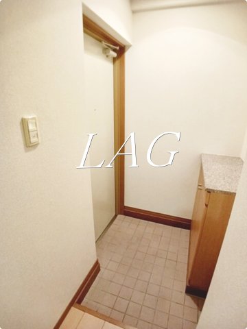 玄関　玄関です。