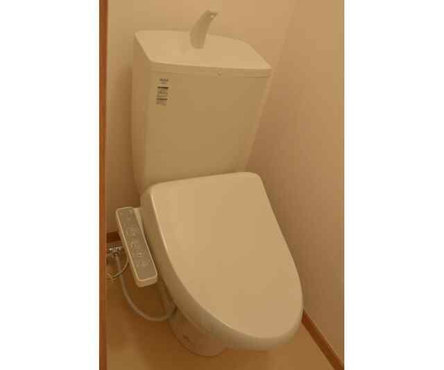 トイレ　清潔感のあるトイレです