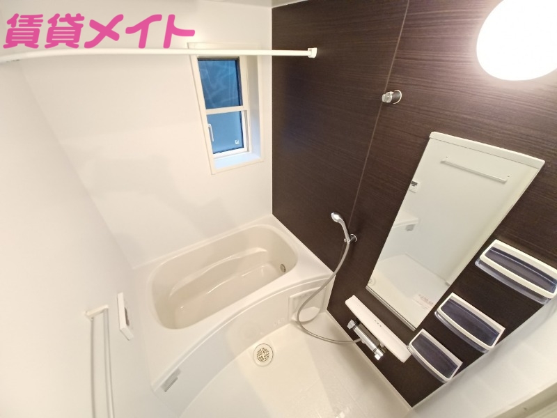 バス・シャワールーム　反転タイプ参考写真