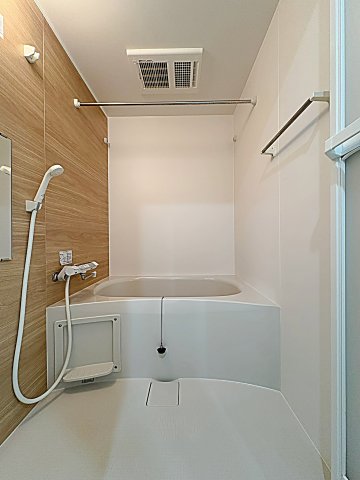 バス・シャワールーム　同間取り別部屋画像