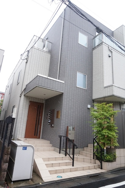 建物外観　人気の鉄骨造マンションタイプのご紹介です♪