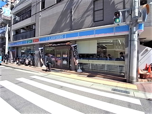 コンビニ　ローソン 阪急御影駅前店（コンビニ）まで847m