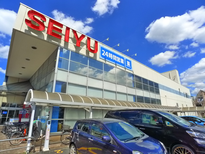スーパー　西友（スーパー）まで729m