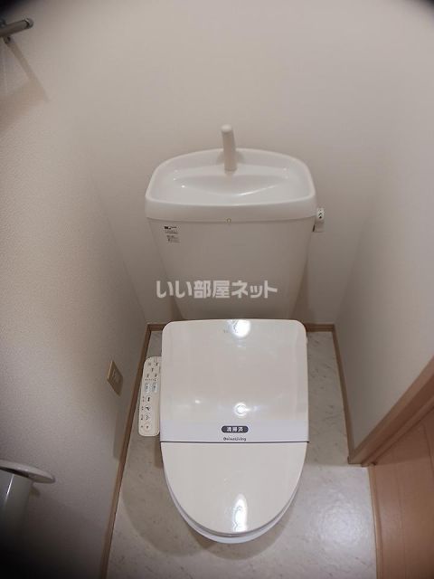 リビングタウン下地 Bのトイレ写真
