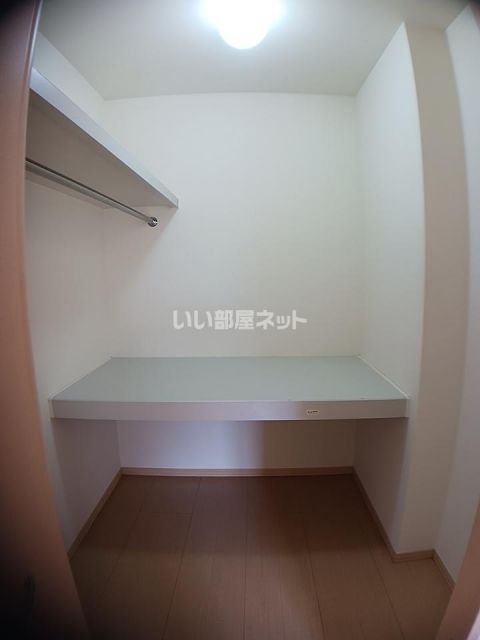 リビングタウン下地 Bの内装写真
