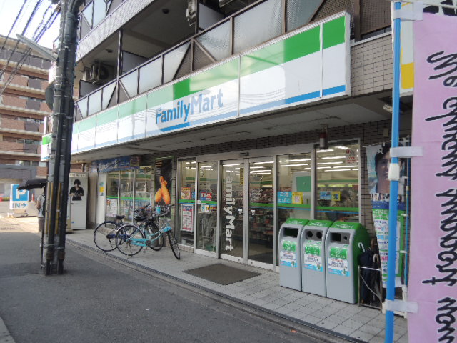 コンビニ　ファミリーマート 伏見深草西浦店（コンビニ）まで101m