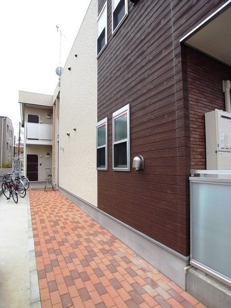 エントランス　毎日通るエントランスはこのようになっています