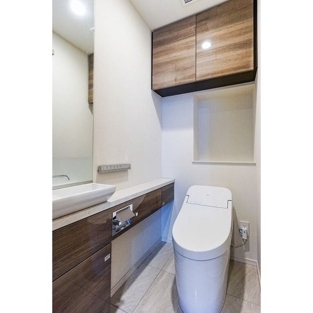 トイレ　落ち着いたトイレです
