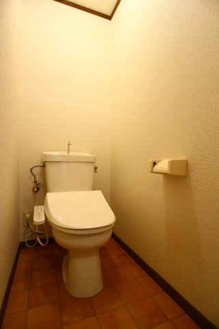 ファーストハウスのトイレ写真