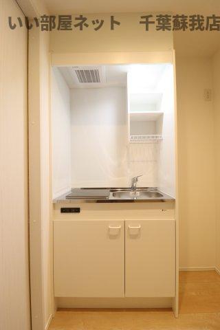 キッチン　コンパクトなキッチンで掃除もラクラク