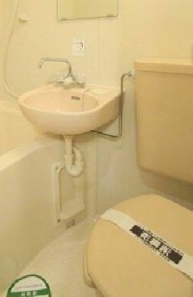 ＪＲ京浜東北線 川崎駅 徒歩8分 10階建 築39年のトイレ写真