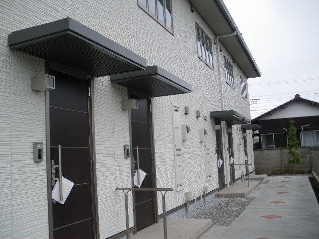 エントランス　★お問い合わせはタウンハウジングまで★