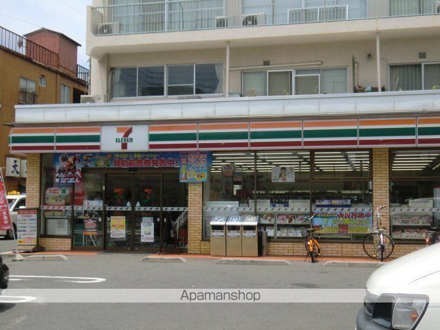 コンビニ　セブンイレブン（コンビニ）まで521m