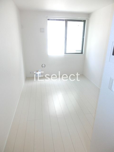 その他部屋・スペース　白を基調とした清潔感のあるお部屋