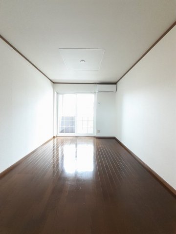 居室・リビング　ゆったりとした居間です