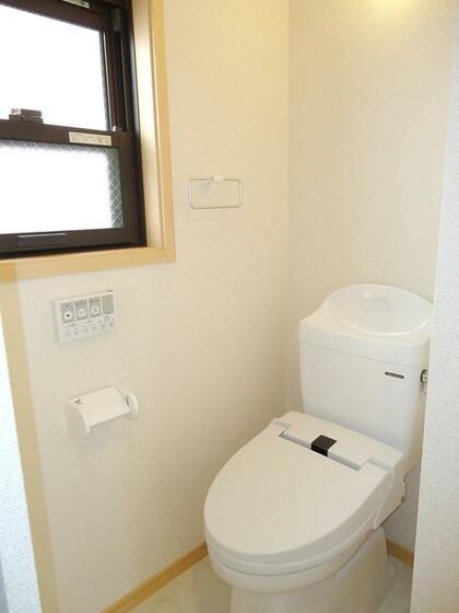 目白クイーンズコートのトイレ写真