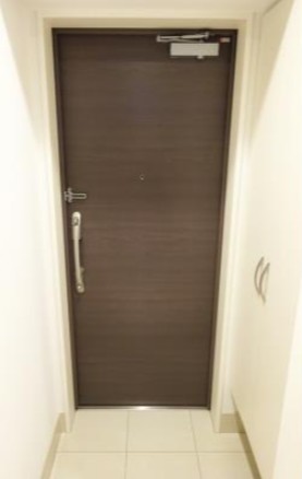 玄関　同タイプのお写真です