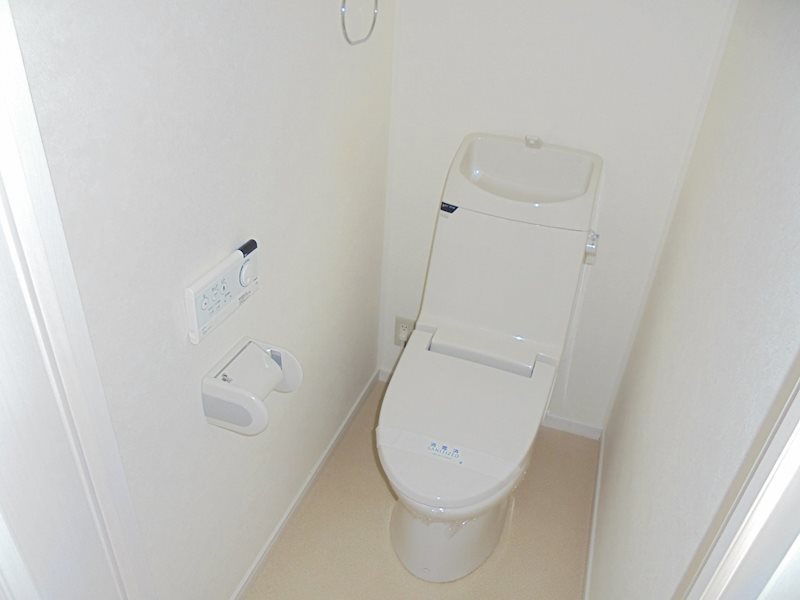 トイレ　別のお部屋の写真です。