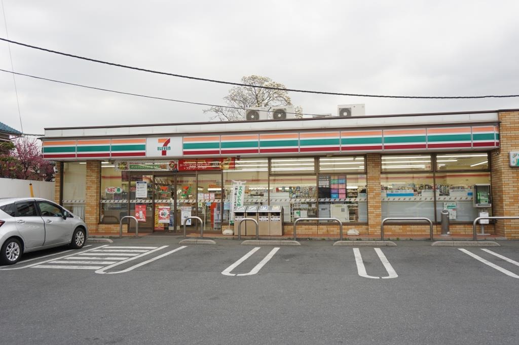 コンビニ　セブンイレブン さいたま太田窪店（コンビニ）まで526m