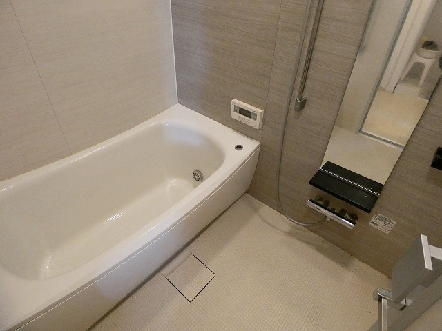 バス・シャワールーム　バス※別部屋参考写真