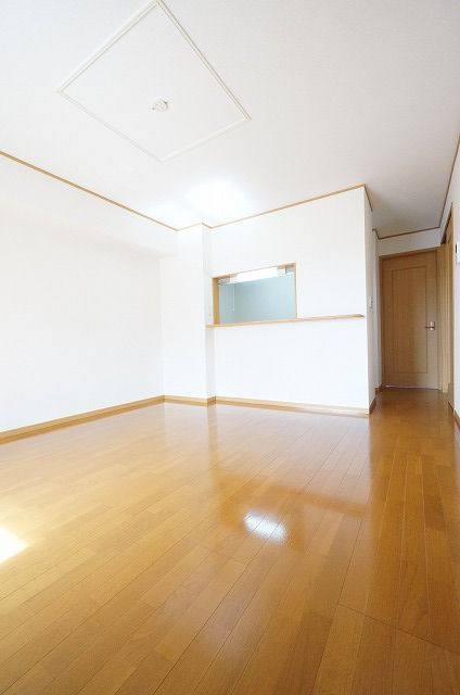 セレノ新白河IIの居間写真