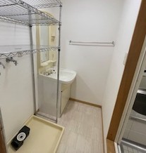 泓ノ壺町貸家の内装写真