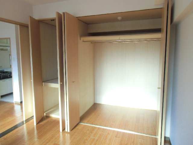 メゾン・ヌーベルの内装写真