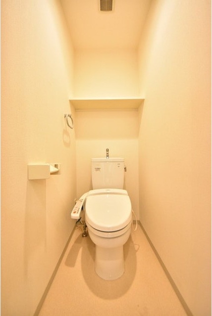 オリーブマンション荒川のトイレ写真