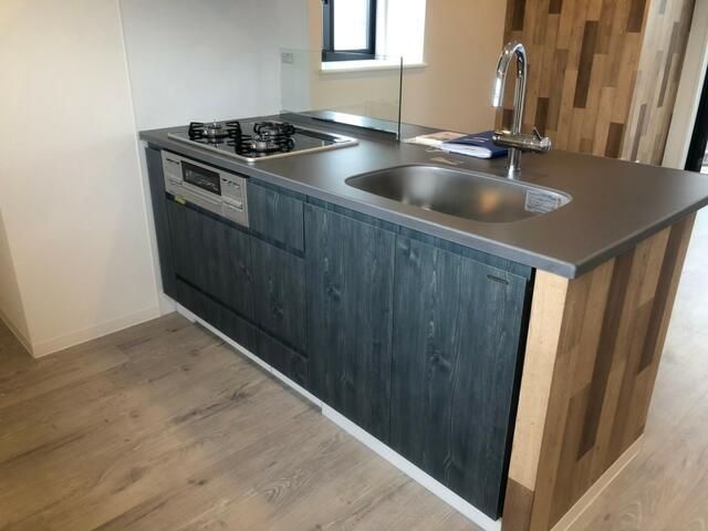 キッチン　写真は同タイプ住居です
