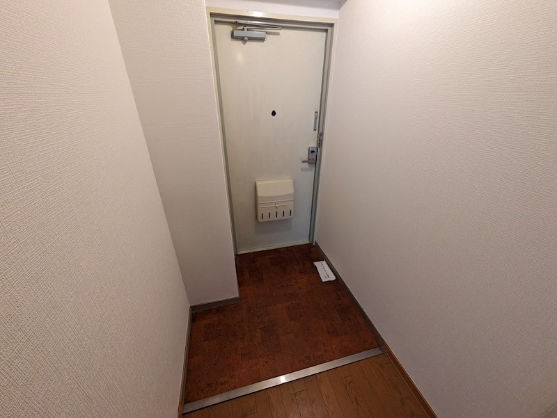 エスポワールコナカビルの玄関写真