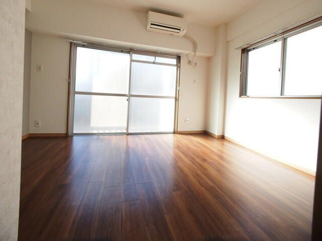 JOYFUL殿山の居間写真