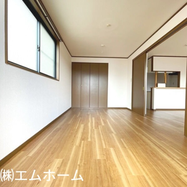 その他部屋・スペース　ＬＤＫ10.4帖　洋室7.5帖　カウンターキッチン　南向きバ